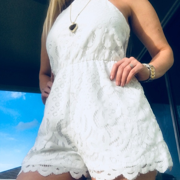 Pants - NWT White floral Scalloped romper one piece
